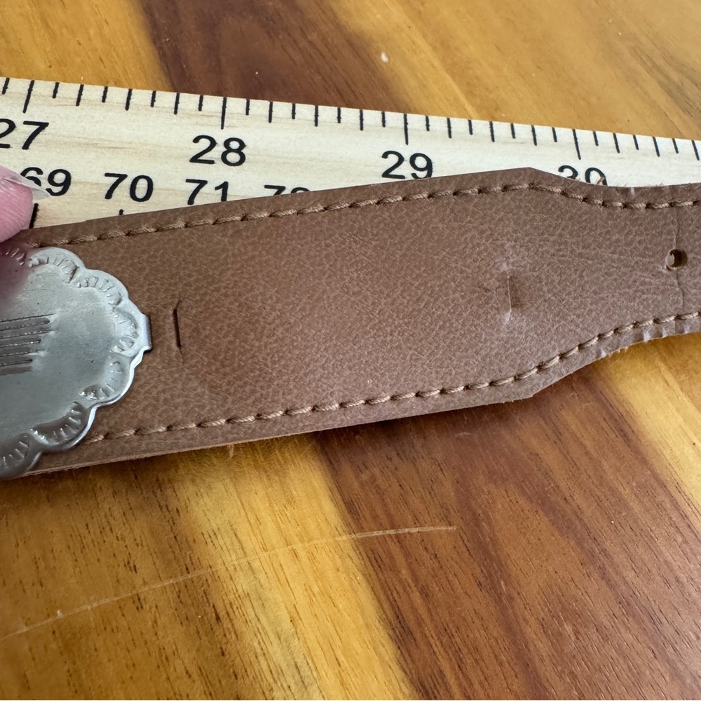 Vintage tan leather thunderbird concho medallion belt - Picture 6 of 6